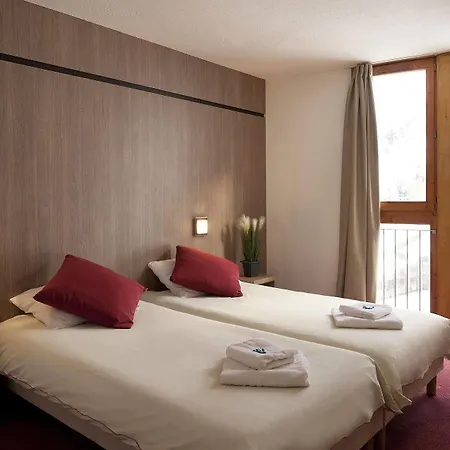 Club Mmv Les Mélèzes **** Hotel 4*
