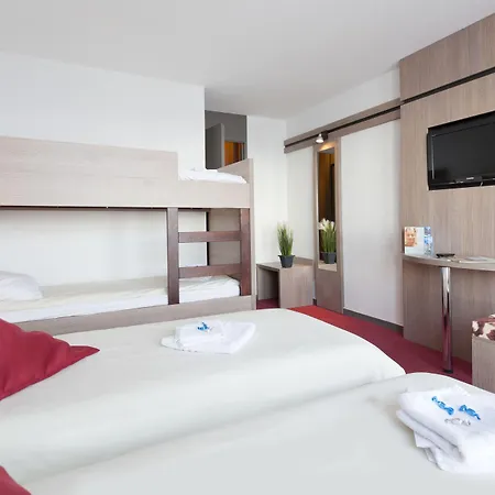 Hotel Club Mmv Les Melezes 4*