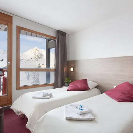 Club Mmv Les Melezes Hotel 4*